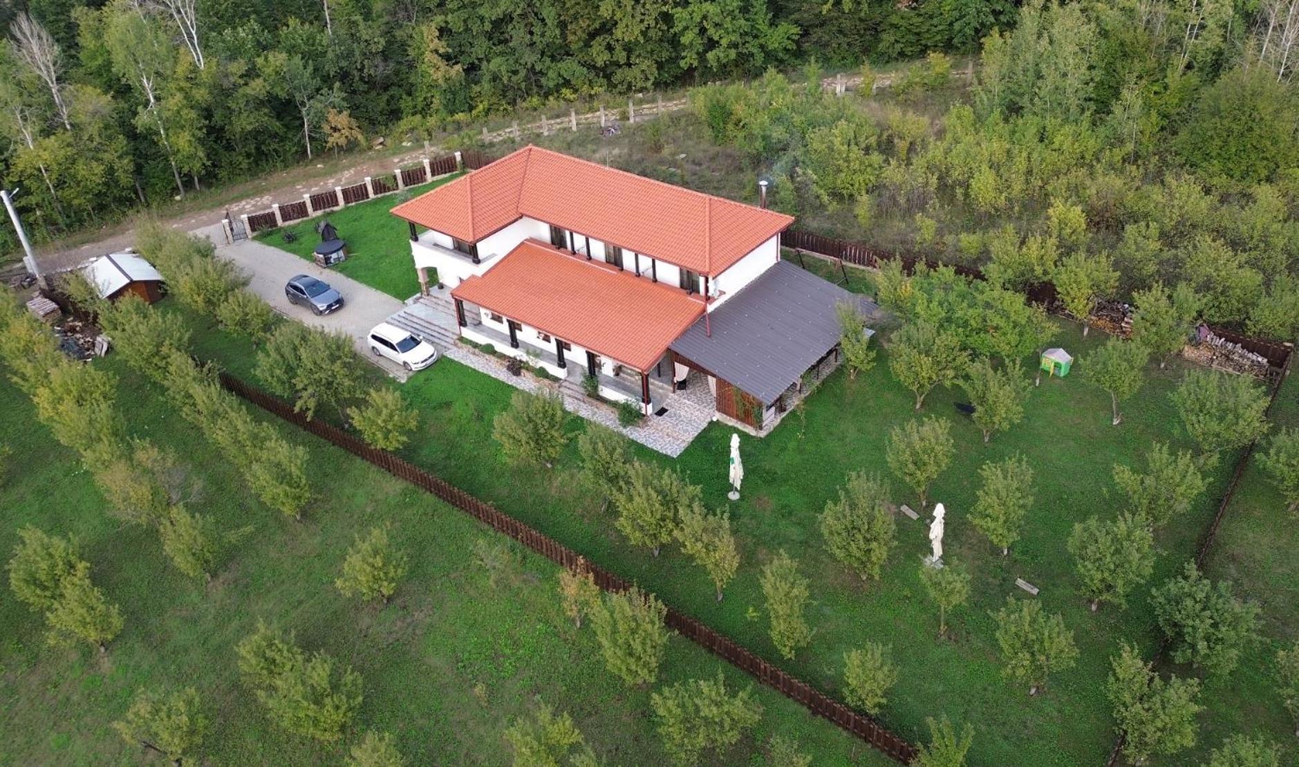 Pensiunea Emelys, Iasi Barnova Exterior foto